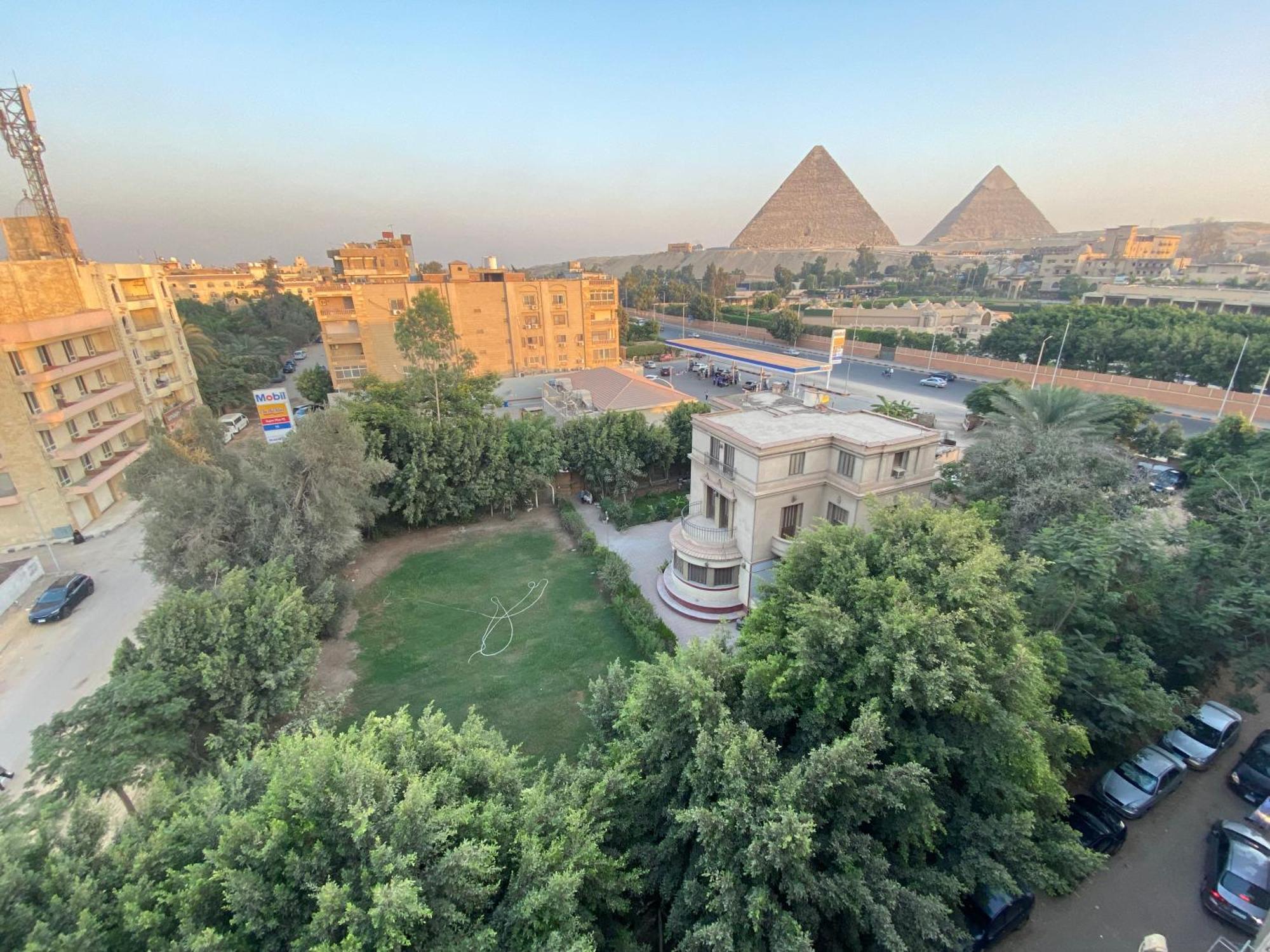 Appartamento La Perle Pyramids Il Il Cairo Esterno foto